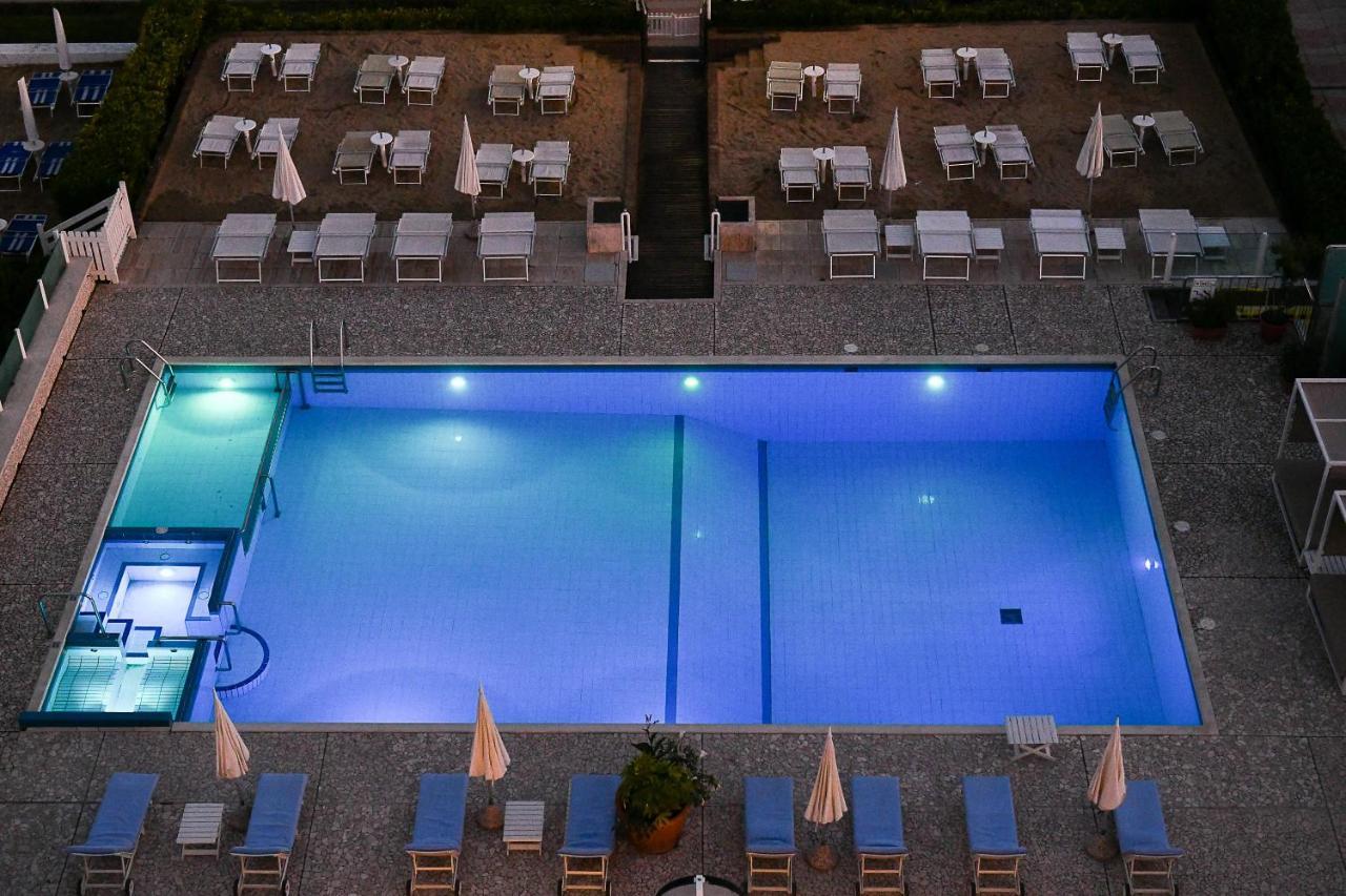 Hotel Beny Jesolo Extérieur photo