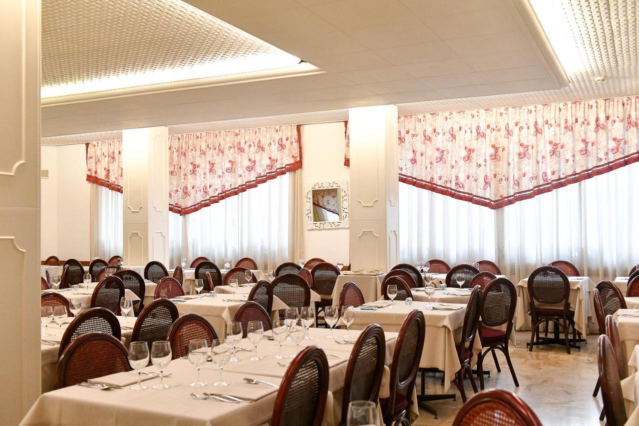 Hotel Beny Jesolo Extérieur photo