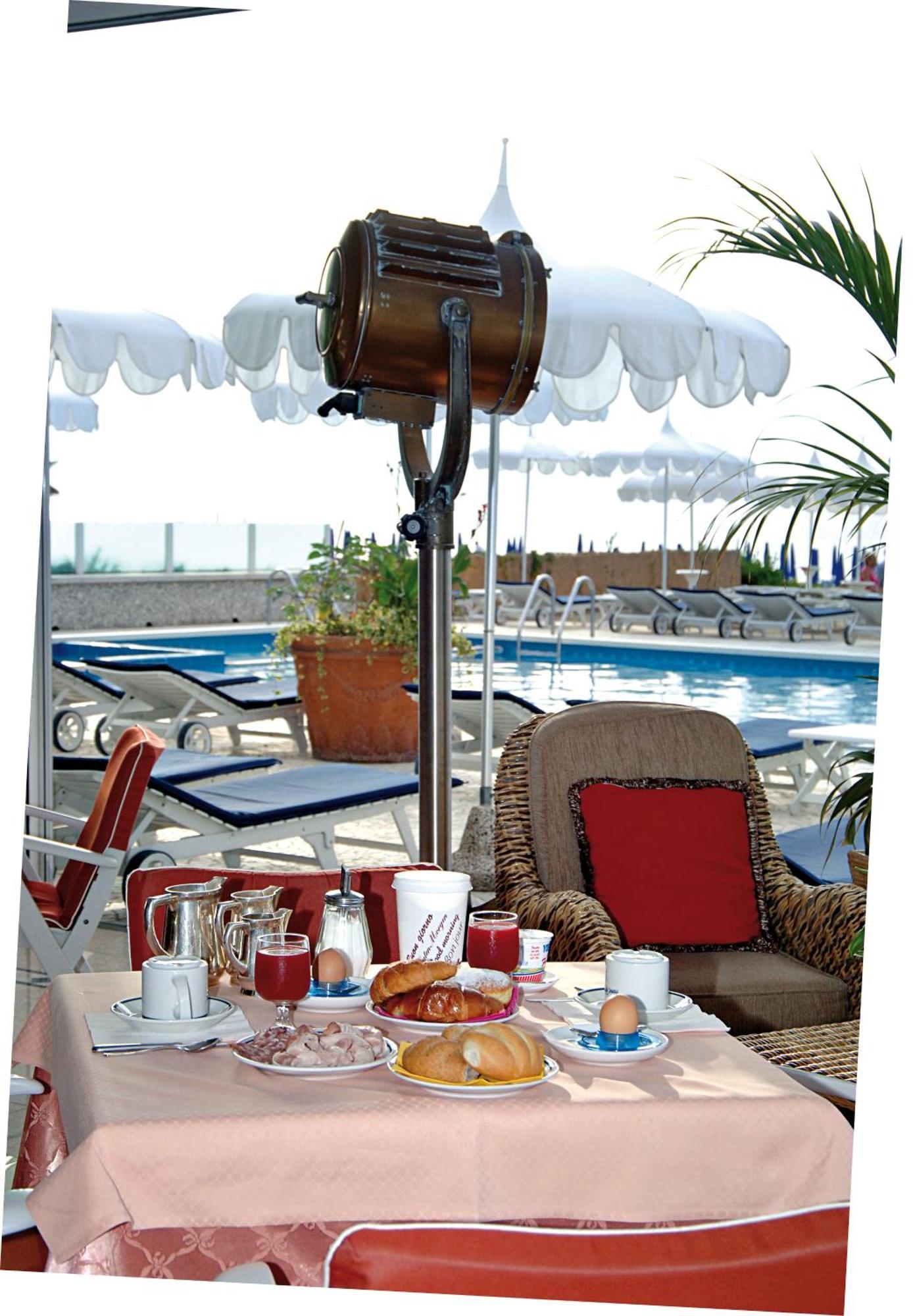 Hotel Beny Jesolo Extérieur photo