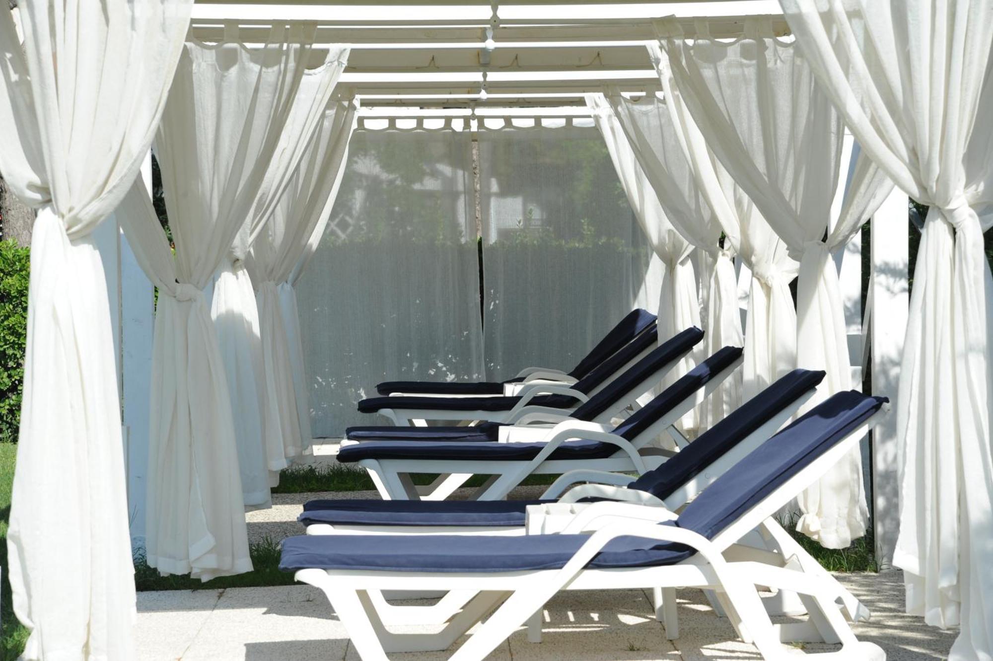 Hotel Beny Jesolo Extérieur photo