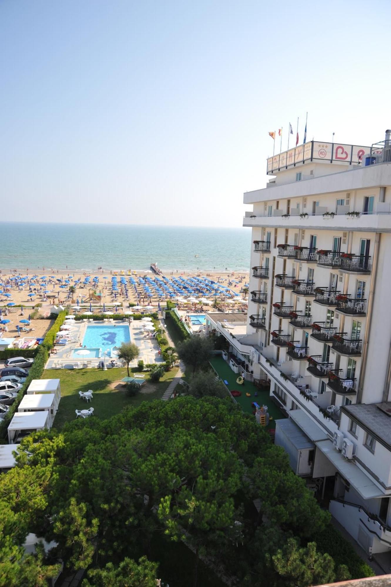 Hotel Beny Jesolo Extérieur photo